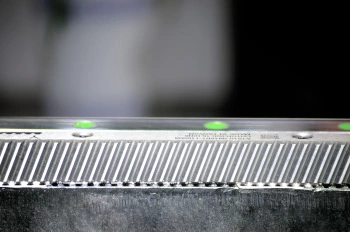 1500*3000mm 500w Racuys Or Ipg Fiber Laser Cutting Machine Μηχάνημα κοπής με λέιζερ ινών 1500*3000mm 500w Racuys or Ipg