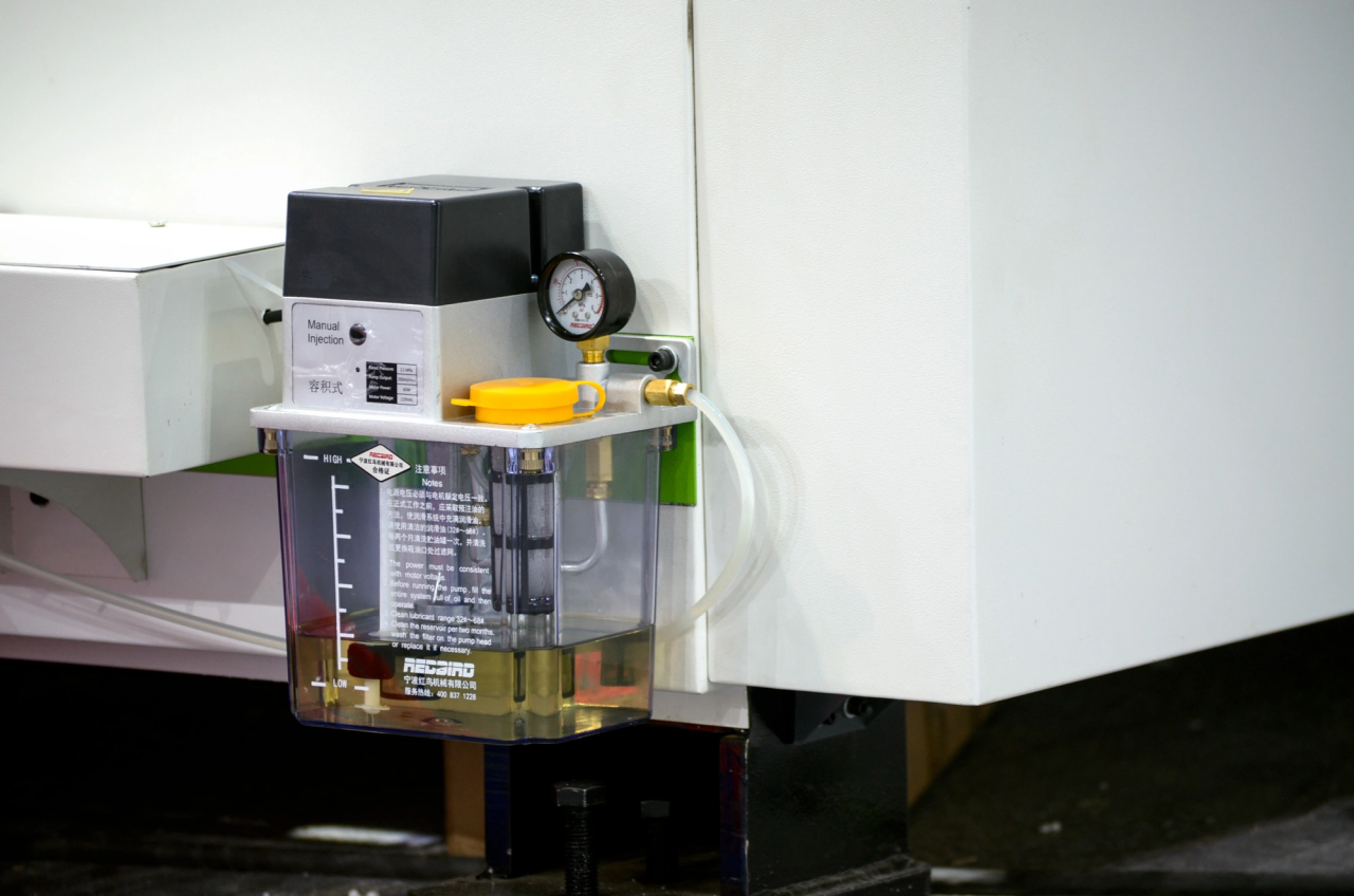 1500*3000mm 500w Racuys Or Ipg Fiber Laser Cutting Machine Μηχάνημα κοπής με λέιζερ ινών 1500*3000mm 500w Racuys or Ipg