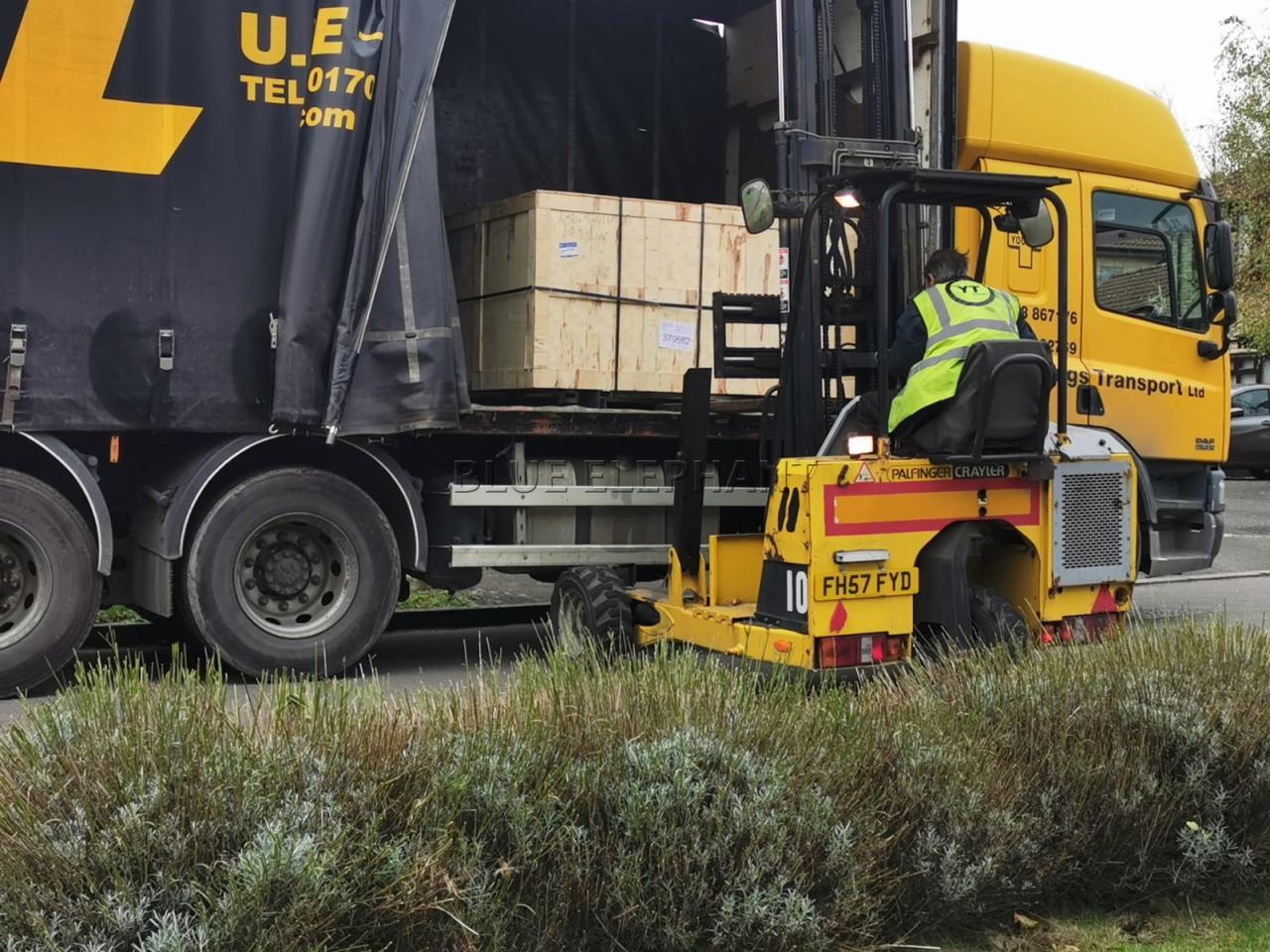 1530 Fiber Laser Cutting Machine For Stainless Steel Carbon Steel Metal Sheet Μηχανή κοπής λέιζερ ινών 1530 για φύλλο μετάλλου από ανθρακούχο χάλυβα από ανοξείδωτο χάλυβα