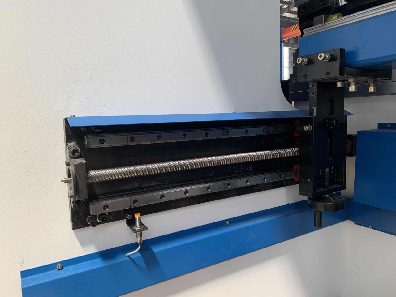 160t-4000 4-axis Cnc Hydraulic Bending Machine Press Brake 160t-4000 4-axis Cnc Hydraulic Bending Machine Press Brake