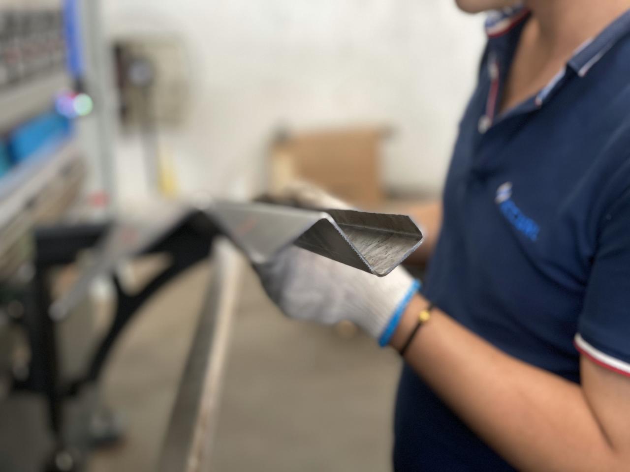 16mm Hydraulic Guillotine Shearing Machine For Sheet Metal Cutting 6 Meters Μηχάνημα κοπής υδραυλικής γκιλοτίνας 16mm για κοπή λαμαρίνας 6 μέτρων