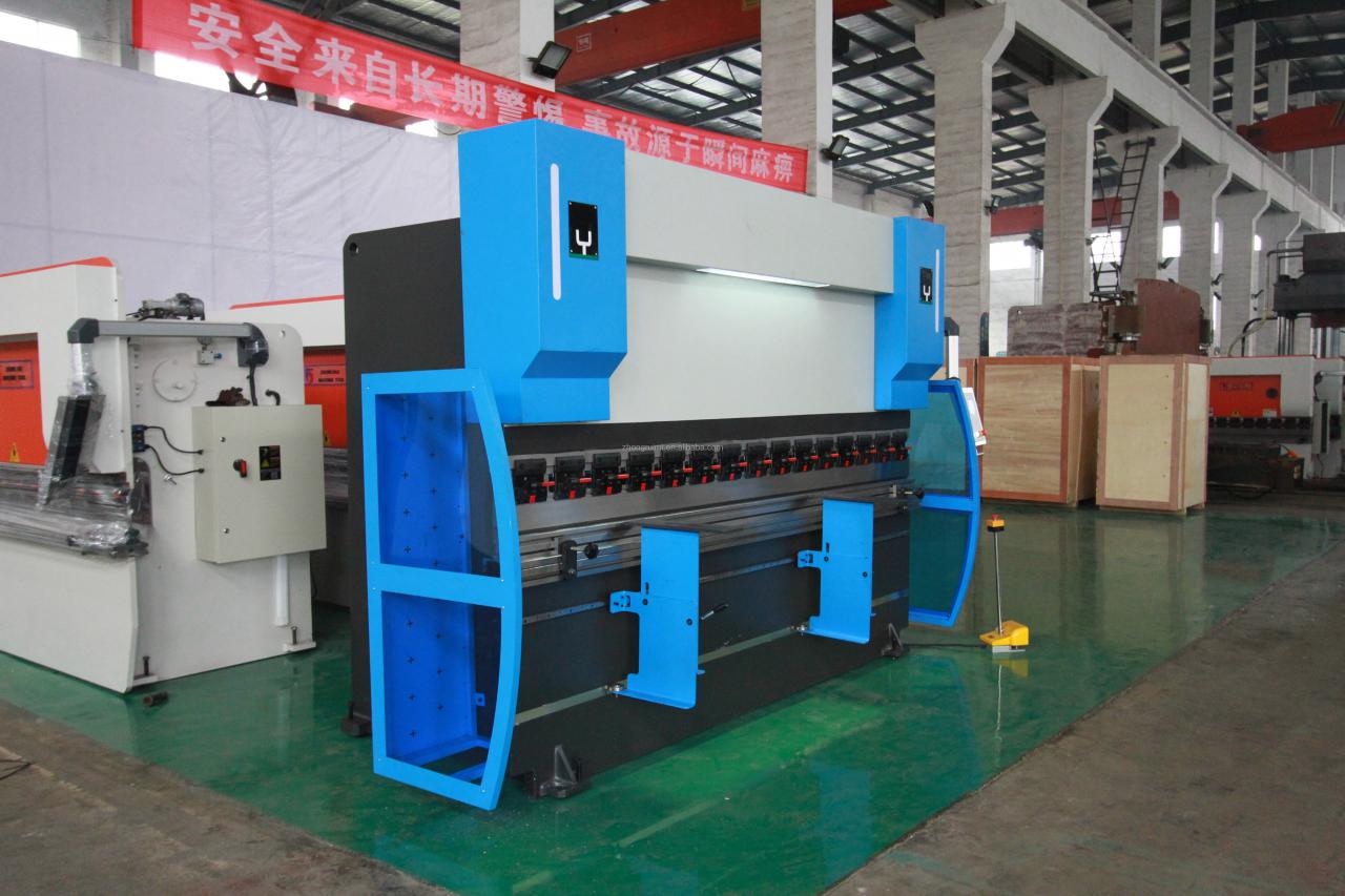 Μηχανή φρένων υδραυλικής πρέσας 200t 300t Standard Industrial Press Brake Cnc