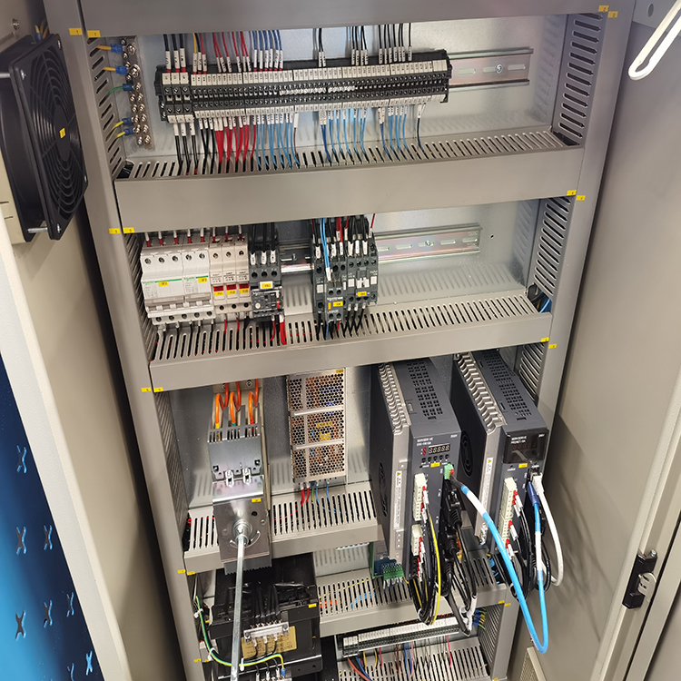 300t/4000 Hydraulic Press Brake Machine 300t/4000 Hydraulic Press Brake Machine