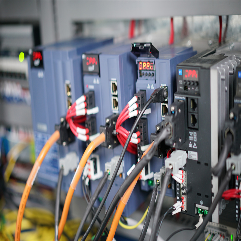 Βιομηχανικός εξοπλισμός λέιζερ 3015 1500x3000 μηχανή κοπής λέιζερ ινών αλουμινίου