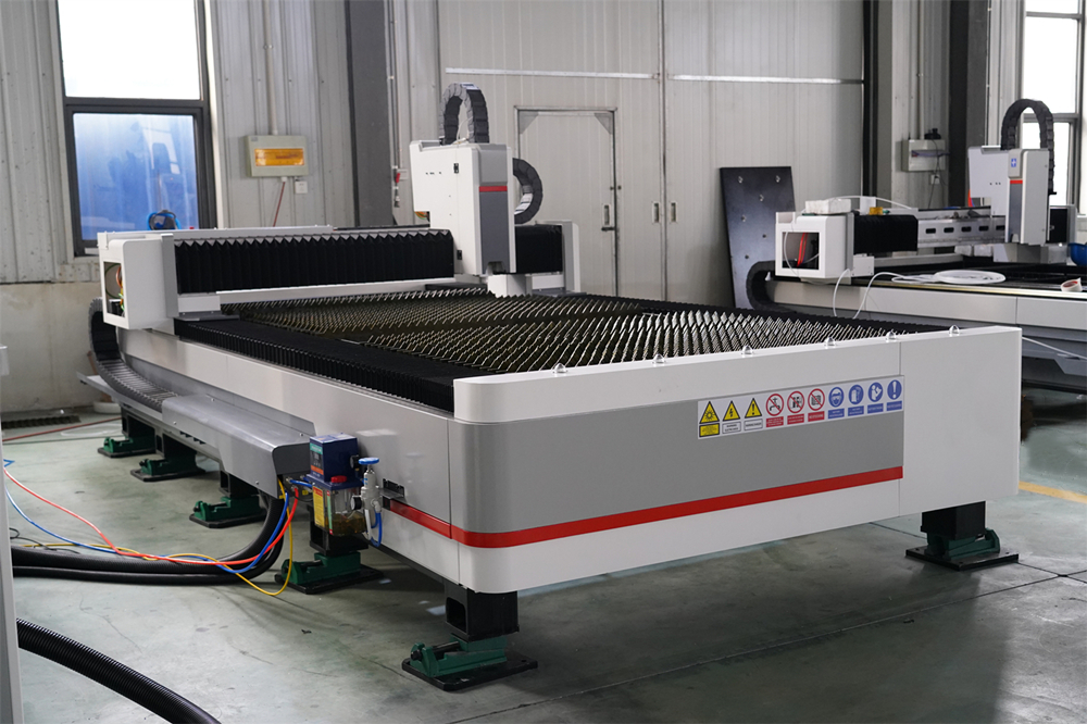 3015 4kw 1kw 2kw 3kw Stainless Steel Cnc Fiber Laser Cutting Machine 3015 Μηχανή κοπής λέιζερ ινών Cnc από ανοξείδωτο χάλυβα 4kw 1kw 2kw 3kw