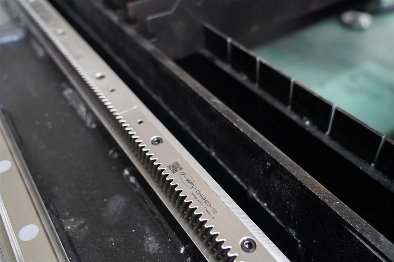 3015 4kw 1kw 2kw 3kw Stainless Steel Cnc Fiber Laser Cutting Machine 3015 Μηχανή κοπής λέιζερ ινών Cnc από ανοξείδωτο χάλυβα 4kw 1kw 2kw 3kw