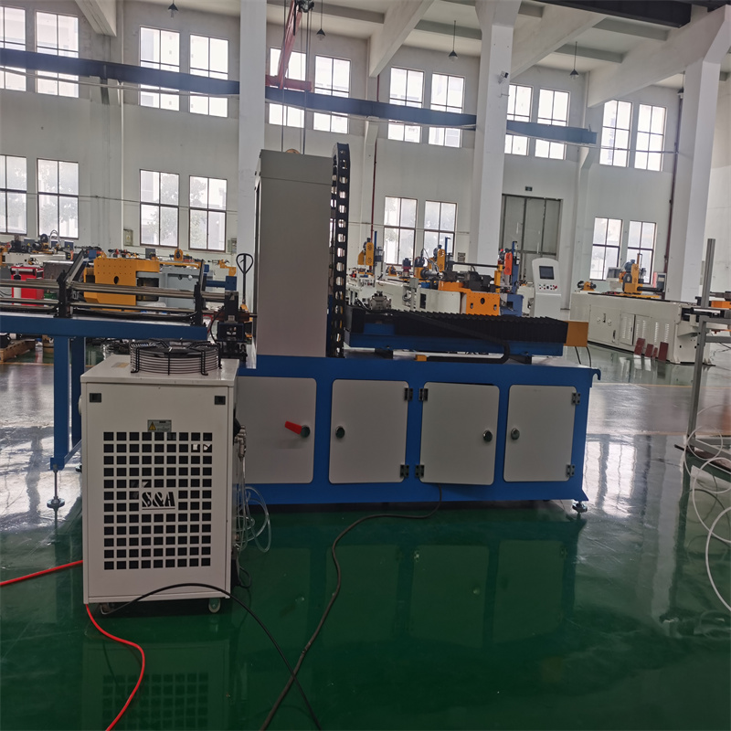 Μηχανή κοπής λέιζερ ινών 3015 για μεταλλικό σωλήνα από φύλλο άνθρακα από χάλυβα