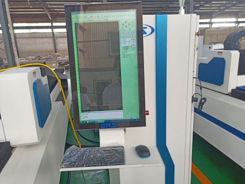 3015 Fiber Laser Cutting Machine For Metal Tube Carbon Sheet Steel Μηχανή κοπής λέιζερ ινών 3015 για μεταλλικό σωλήνα από φύλλο άνθρακα από χάλυβα