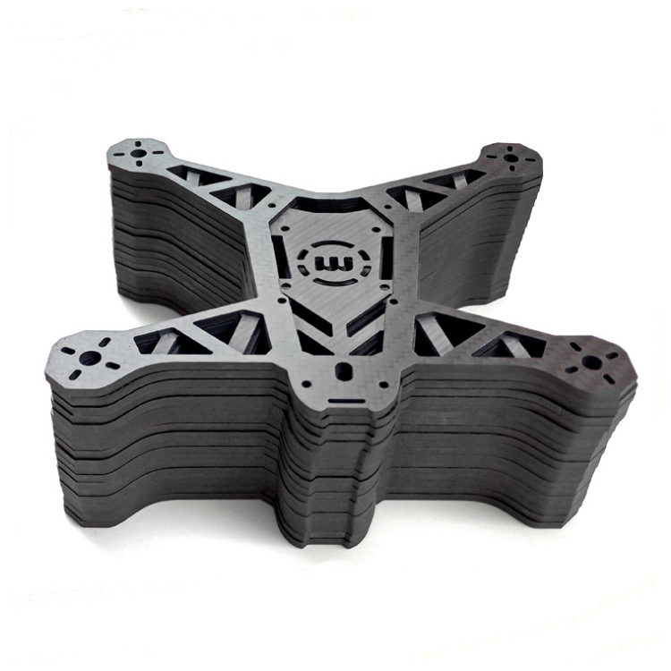 Μηχάνημα κοπής μετάλλων λέιζερ ινών 3015 1000w 2000w Max Raycus Laser Power