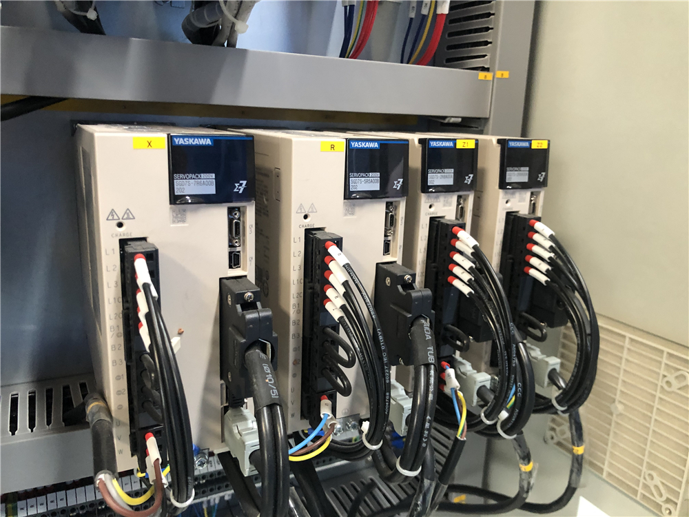 3+1 Axis Cnc Hydraulic Press Brake With Esa System 3+1 Axis Cnc Hydraulic Press Brake με σύστημα Esa