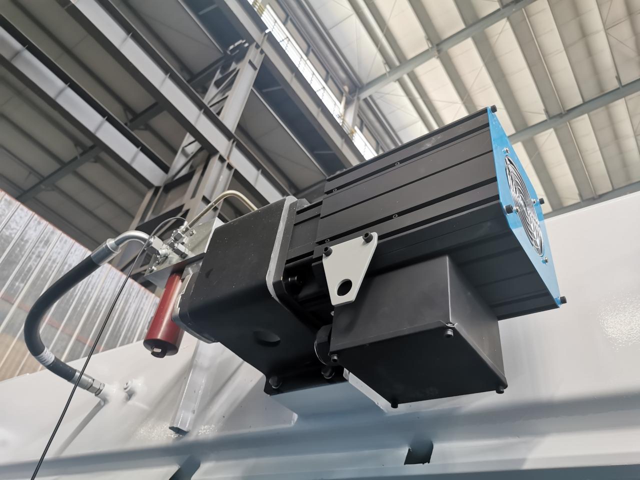 4 Axis Cnc Tandem Press Brake With Delem Da58t 2d Graphical Controller 4 Axis Cnc Tandem Press Brake with Delem Da58t 2d Graphical Controller