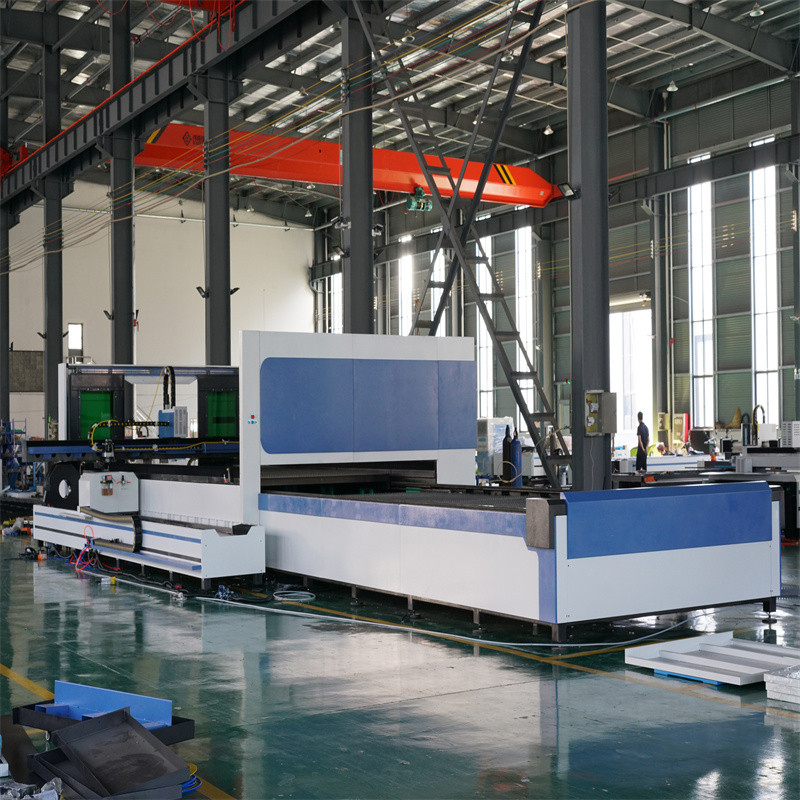 Μηχάνημα κοπής με λέιζερ ινών 500W 1500W 4Kw Κόφτης λέιζερ λαμαρίνας 2000 Watt 3kw