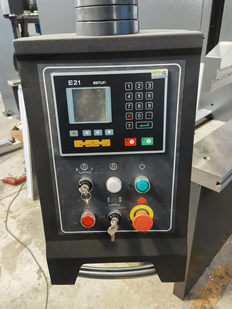 Μηχάνημα κοπής πλακών από ανοξείδωτο χάλυβα 6x3200mm, αυτόματη μηχανή κοπής φύλλων σιδήρου