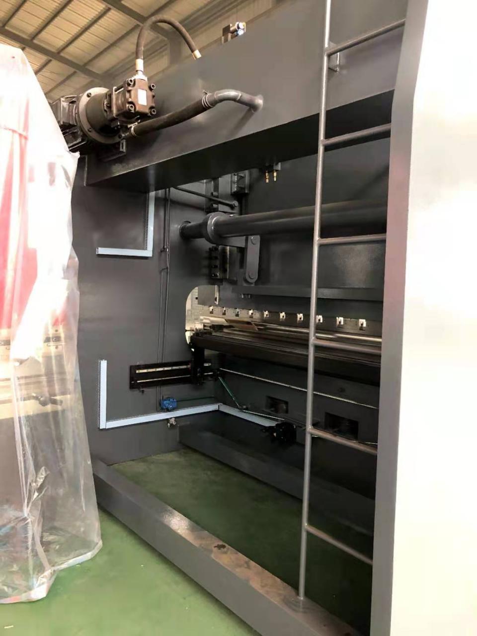 Da53t Cnc System Controller 125t4000 3+1 Axis Cnc Hydraulic Press Brake With Good Quality Da53t Cnc System Controller 125t4000 3+1 Axis Cnc Hydraulic Press Brake With Good Quality