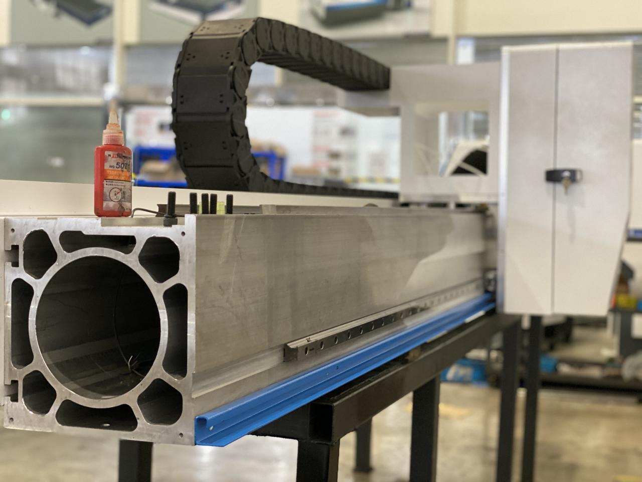 Μηχανή κοπής λέιζερ ινών Masterline 8kw,4000x2000mm,με πηγή λέιζερ Ipg