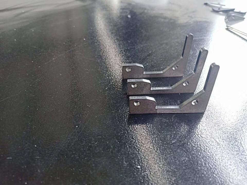 High Power 3015 2000W Metal Sheet Cnc Fiber Laser Cutting Machine Μηχανή κοπής με λέιζερ με ίνες Cnc υψηλής ισχύος 3015 2000W μεταλλικών φύλλων