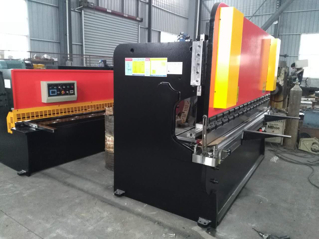 Hydraulic Swing Beam Guillotine Shears Qc12y-4x2500 Ψαλίδι γκιλοτίνας υδραυλικής ταλάντωσης Qc12y-4x2500