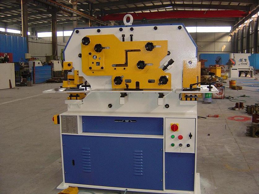 Manual Punch Iron Worker / Hydraulic Ironworker Machine Manual Punch Iron Worker / Hydraulic Ironworker Machine