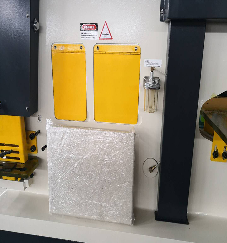 Metal Cutting Hydraulic Steelworkers Machine For Punching Cropping Notching Cutting Μηχανή κοπής μετάλλων υδραυλική χαλυβουργική μηχανή για διάτρηση περικοπής κοπή εγκοπής