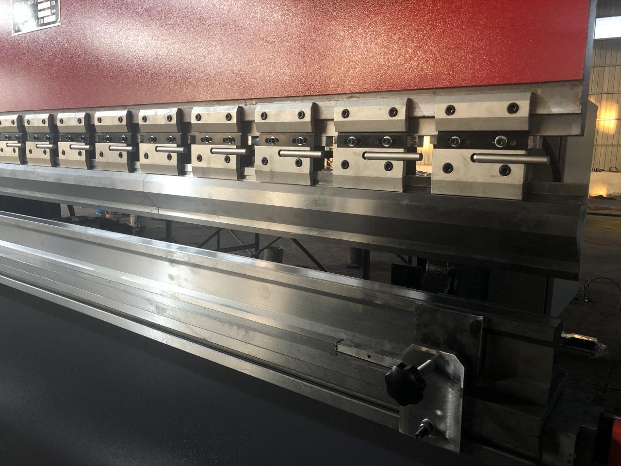 Wc67k Cnc Aluminum Iron Plate Hydraulic Press Brake Cnc Metal Sheet Bending Machine Μηχανή κάμψης μεταλλικών φύλλων Wc67k Cnc υδραυλικό φρένο σιδήρου από αλουμίνιο