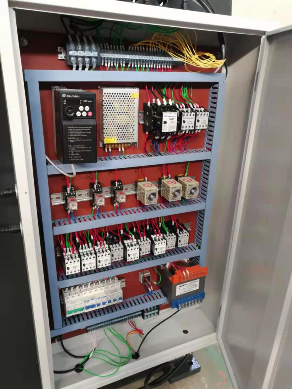 Wc67y-160 4000 Hydraulic Press Brake Cnc Metal Bending Machine For 4000mm Width Steel Wc67y-160 4000 Hydraulic Press Brake Cnc Metal Bending Machine for 4000mm Width Steel