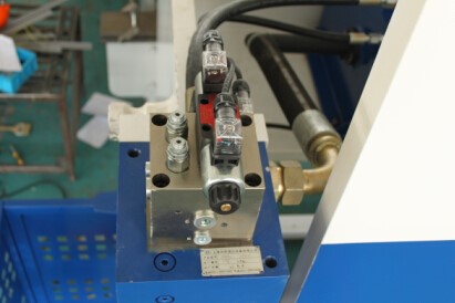 Wc67yk 80 100 160 200 Ton 3200mm E21 Nc Sheet Metal Oil Hydraulic Press Brake Price Wc67yk 80 100 160 200 Ton 3200mm E21 Nc λαμαρίνα λαδιού υδραυλικό φρένο πρέσας Τιμή